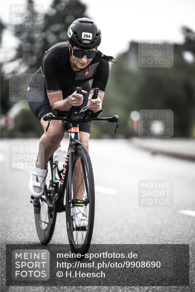 21.06.2026 - 29. Vierlanden-Triathlon H.Heesch http://msf.ph/oto/9908690 21.06.2026 09:26:01 Radfahren 260, 294 meine-sportfotos.de