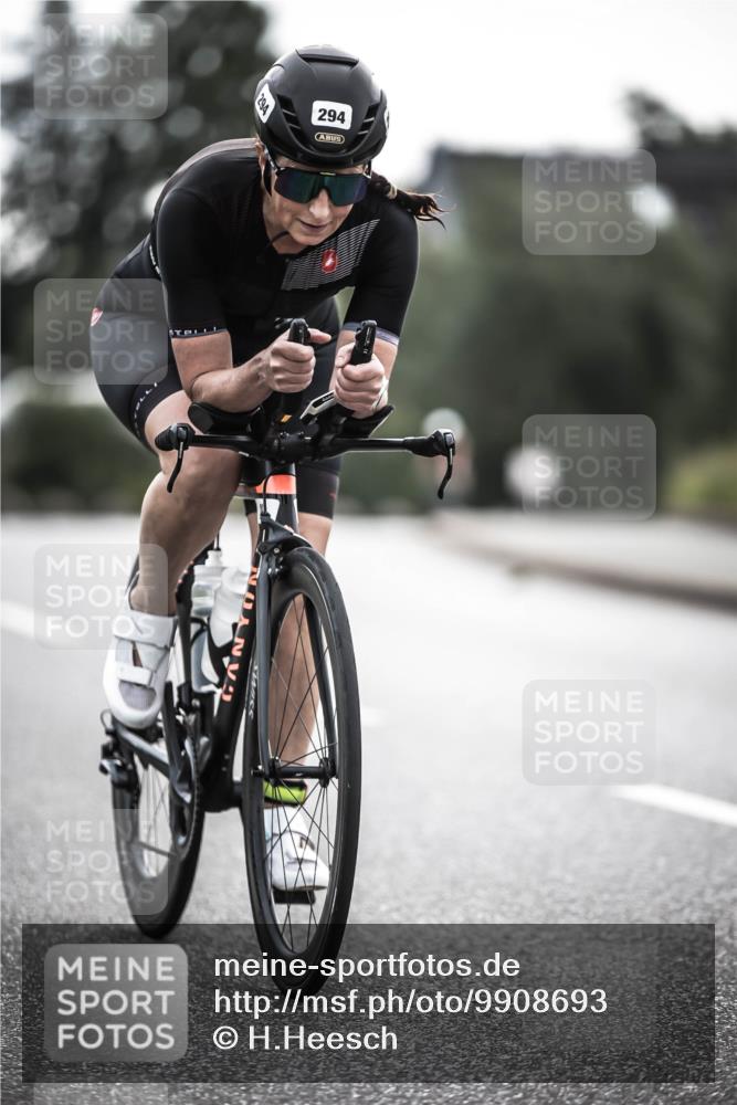 21.06.2026 - 29. Vierlanden-Triathlon H.Heesch http://msf.ph/oto/9908693 21.06.2026 09:26:01 Radfahren 260, 294 meine-sportfotos.de