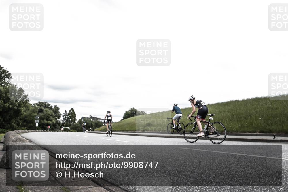 21.06.2026 - 29. Vierlanden-Triathlon H.Heesch http://msf.ph/oto/9908747 21.06.2026 14:46:31 Radfahren  meine-sportfotos.de
