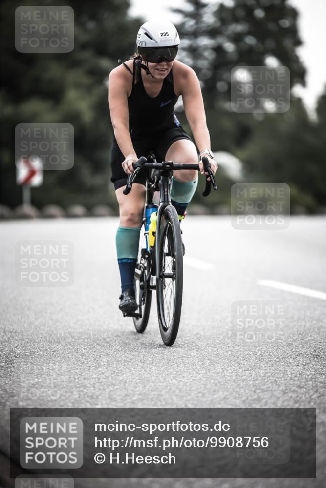 21.06.2026 - 29. Vierlanden-Triathlon H.Heesch http://msf.ph/oto/9908756 21.06.2026 09:26:11 Radfahren 51, 160, 235, 260 meine-sportfotos.de