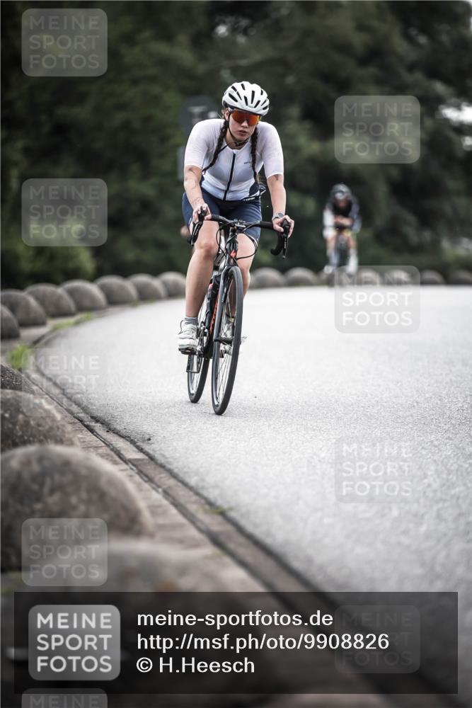 21.06.2026 - 29. Vierlanden-Triathlon H.Heesch http://msf.ph/oto/9908826 21.06.2026 09:26:21 Radfahren 55, 78, 106, 269 meine-sportfotos.de
