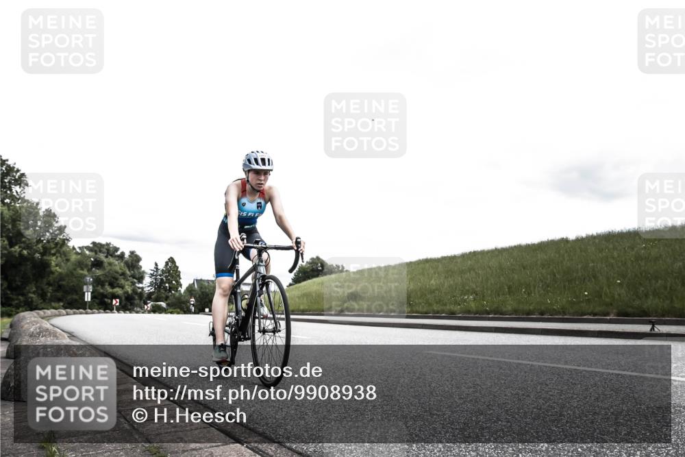 21.06.2026 - 29. Vierlanden-Triathlon H.Heesch http://msf.ph/oto/9908938 21.06.2026 14:52:35 Radfahren  meine-sportfotos.de