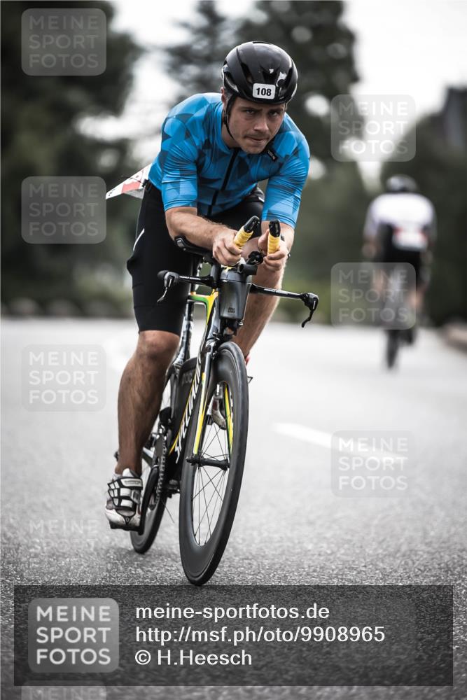21.06.2026 - 29. Vierlanden-Triathlon H.Heesch http://msf.ph/oto/9908965 21.06.2026 09:26:51 Radfahren 90, 108, 230 meine-sportfotos.de