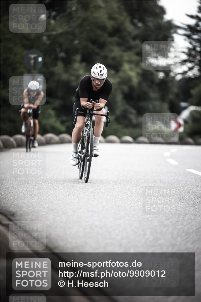 21.06.2026 - 29. Vierlanden-Triathlon H.Heesch http://msf.ph/oto/9909012 21.06.2026 09:27:07 Radfahren 75, 84, 169, 198 meine-sportfotos.de