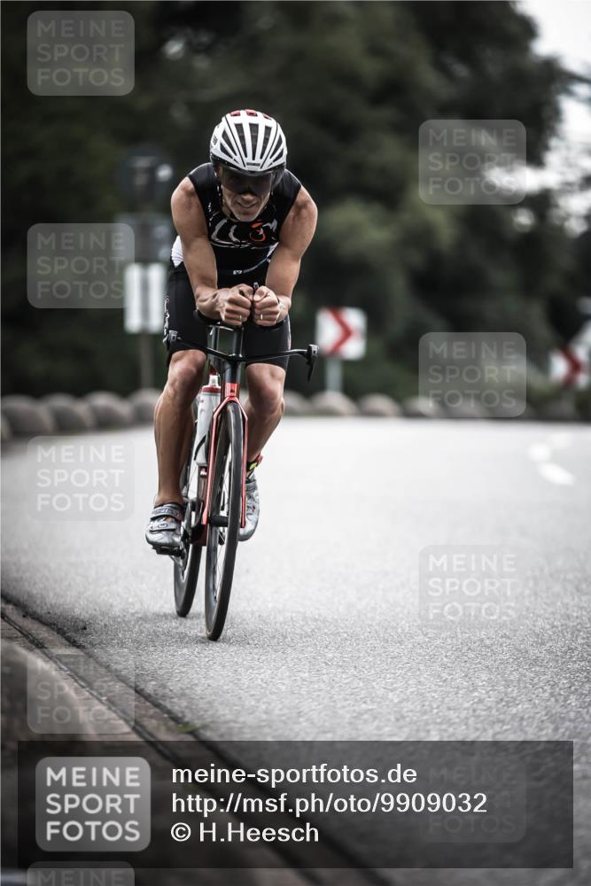 21.06.2026 - 29. Vierlanden-Triathlon H.Heesch http://msf.ph/oto/9909032 21.06.2026 09:27:09 Radfahren 27, 84, 169, 198 meine-sportfotos.de
