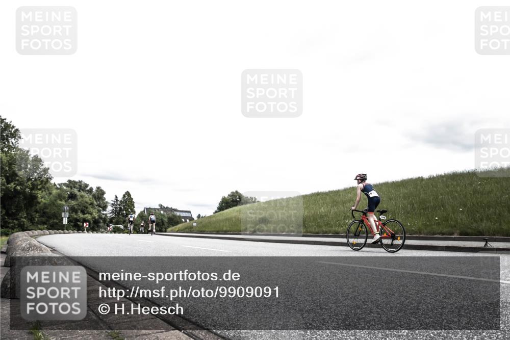 21.06.2026 - 29. Vierlanden-Triathlon H.Heesch http://msf.ph/oto/9909091 21.06.2026 14:53:41 Radfahren  meine-sportfotos.de