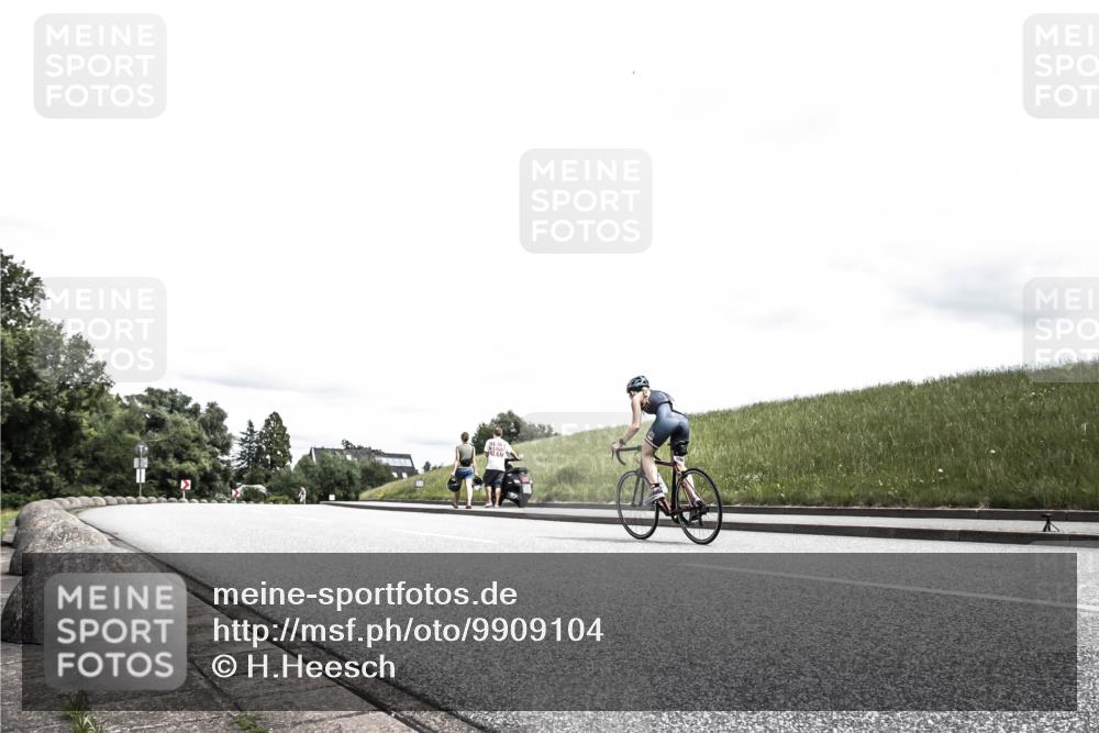 21.06.2026 - 29. Vierlanden-Triathlon H.Heesch http://msf.ph/oto/9909104 21.06.2026 14:54:26 Radfahren  meine-sportfotos.de