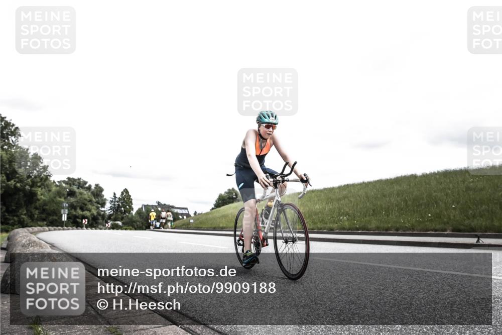 21.06.2026 - 29. Vierlanden-Triathlon H.Heesch http://msf.ph/oto/9909188 21.06.2026 14:56:00 Radfahren  meine-sportfotos.de