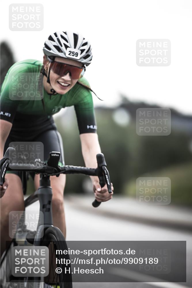 21.06.2026 - 29. Vierlanden-Triathlon H.Heesch http://msf.ph/oto/9909189 21.06.2026 09:27:45 Radfahren 135, 161, 243, 259 meine-sportfotos.de