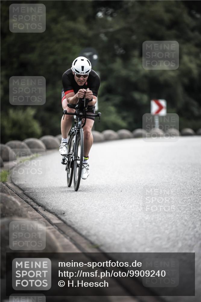 21.06.2026 - 29. Vierlanden-Triathlon H.Heesch http://msf.ph/oto/9909240 21.06.2026 09:27:57 Radfahren 83, 99, 219 meine-sportfotos.de