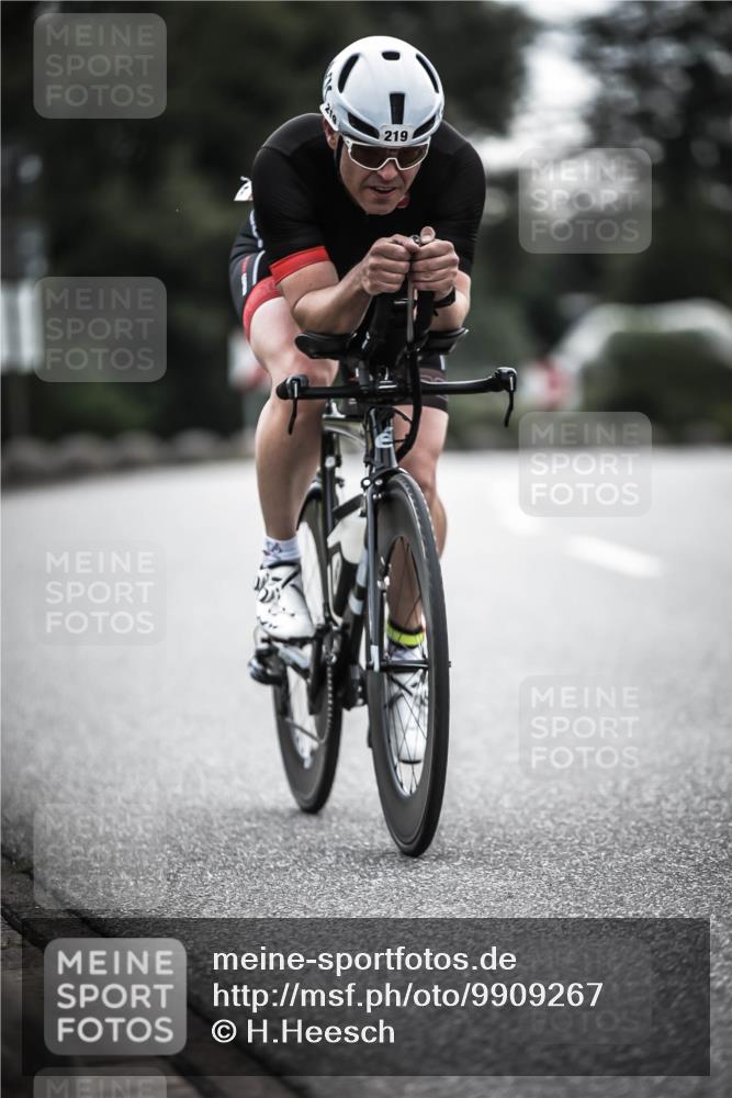 21.06.2026 - 29. Vierlanden-Triathlon H.Heesch http://msf.ph/oto/9909267 21.06.2026 09:27:58 Radfahren 83, 99, 219 meine-sportfotos.de