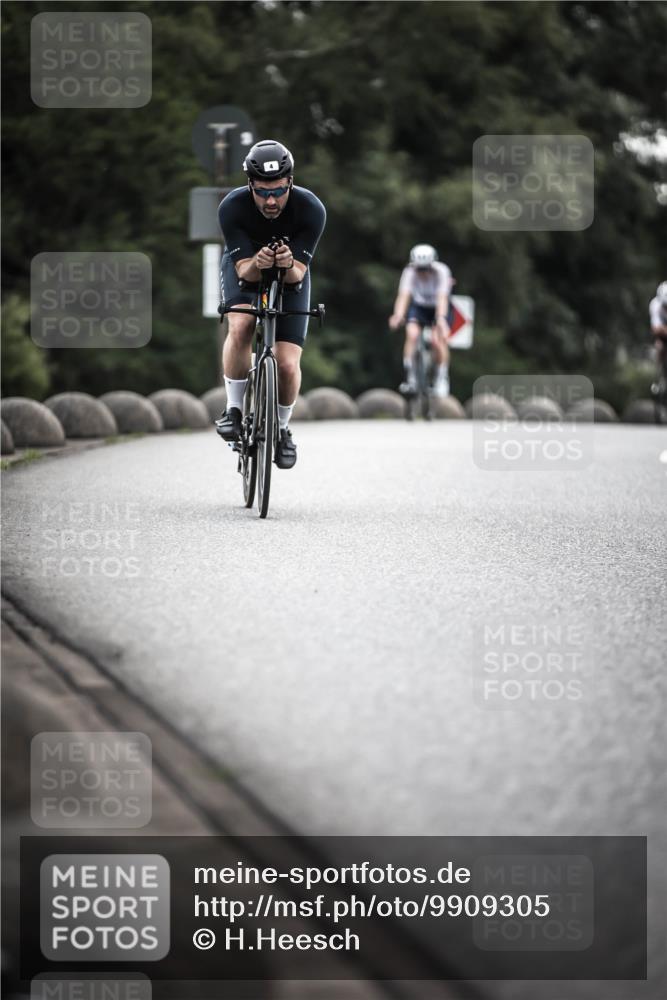 21.06.2026 - 29. Vierlanden-Triathlon H.Heesch http://msf.ph/oto/9909305 21.06.2026 09:28:16 Radfahren 4, 151, 154, 277 meine-sportfotos.de