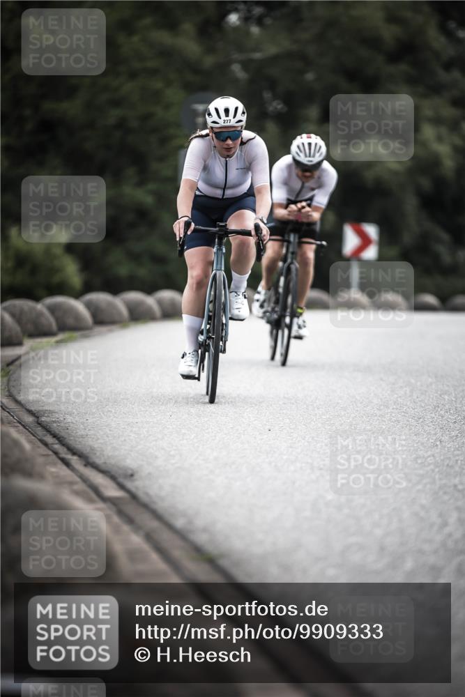 21.06.2026 - 29. Vierlanden-Triathlon H.Heesch http://msf.ph/oto/9909333 21.06.2026 09:28:20 Radfahren 4, 151, 154, 277 meine-sportfotos.de