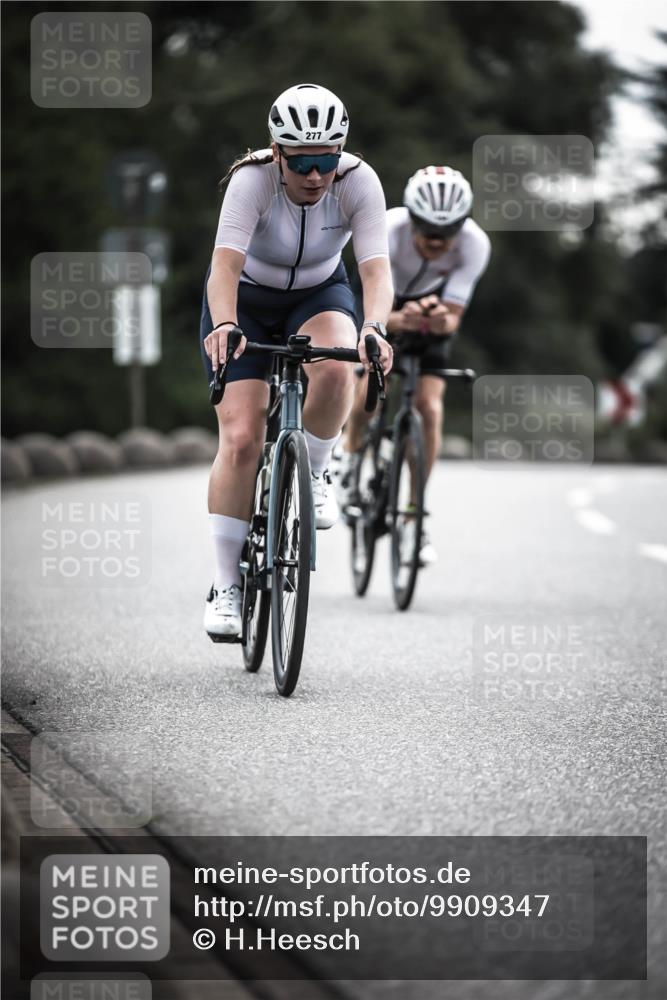 21.06.2026 - 29. Vierlanden-Triathlon H.Heesch http://msf.ph/oto/9909347 21.06.2026 09:28:21 Radfahren 4, 151, 154, 277 meine-sportfotos.de