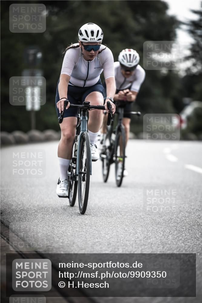 21.06.2026 - 29. Vierlanden-Triathlon H.Heesch http://msf.ph/oto/9909350 21.06.2026 09:28:21 Radfahren 4, 151, 154, 277 meine-sportfotos.de