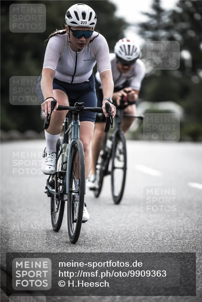 21.06.2026 - 29. Vierlanden-Triathlon H.Heesch http://msf.ph/oto/9909363 21.06.2026 09:28:21 Radfahren 4, 151, 154, 277 meine-sportfotos.de