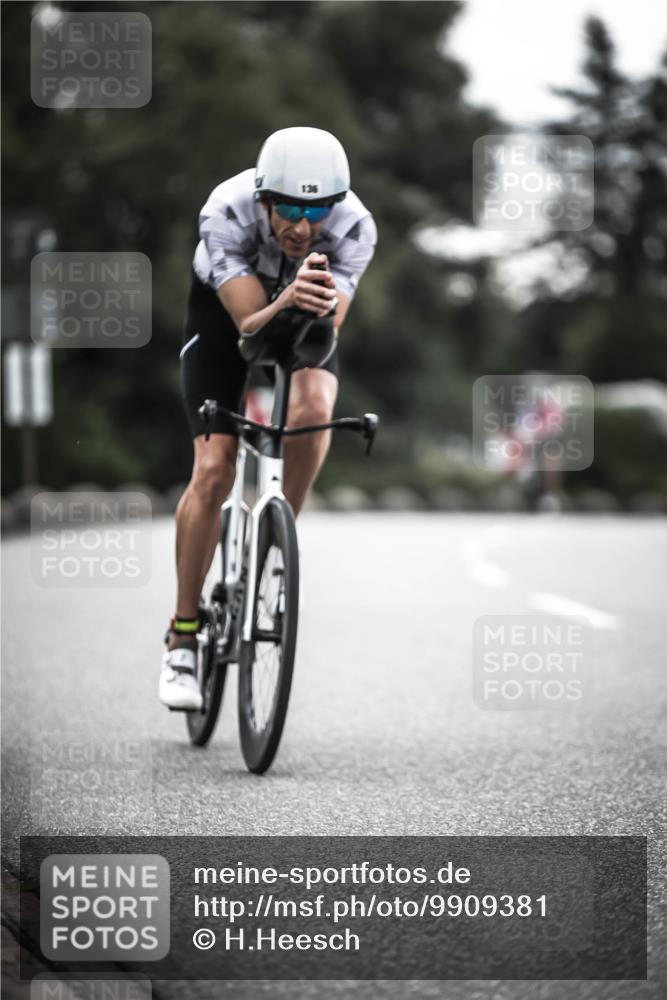 21.06.2026 - 29. Vierlanden-Triathlon H.Heesch http://msf.ph/oto/9909381 21.06.2026 09:29:08 Radfahren 5, 136, 142, 181, 195 meine-sportfotos.de