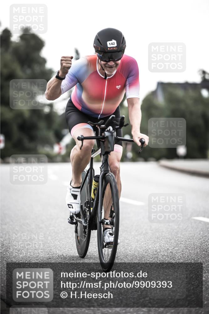 21.06.2026 - 29. Vierlanden-Triathlon H.Heesch http://msf.ph/oto/9909393 21.06.2026 09:29:14 Radfahren 5, 142, 181, 195 meine-sportfotos.de