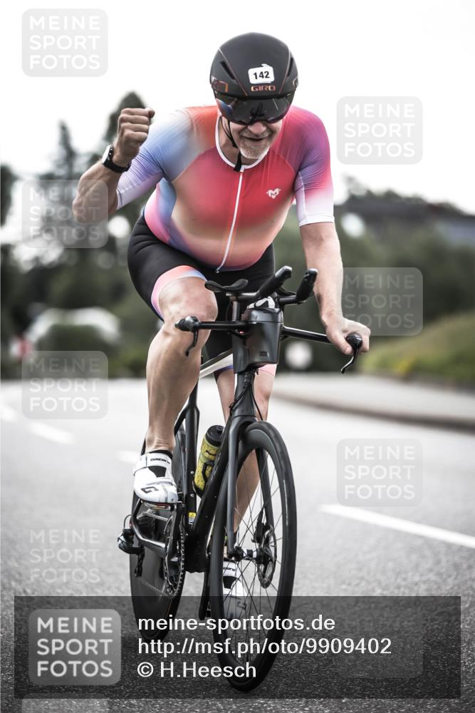 21.06.2026 - 29. Vierlanden-Triathlon H.Heesch http://msf.ph/oto/9909402 21.06.2026 09:29:14 Radfahren 5, 142, 181, 195 meine-sportfotos.de