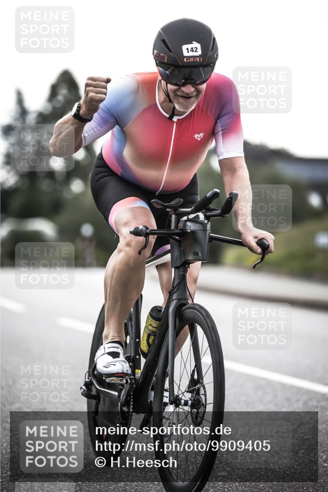 21.06.2026 - 29. Vierlanden-Triathlon H.Heesch http://msf.ph/oto/9909405 21.06.2026 09:29:14 Radfahren 5, 142, 181, 195 meine-sportfotos.de