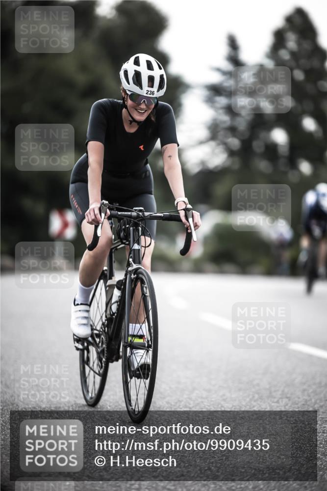 21.06.2026 - 29. Vierlanden-Triathlon H.Heesch http://msf.ph/oto/9909435 21.06.2026 09:29:24 Radfahren 141, 156, 236 meine-sportfotos.de