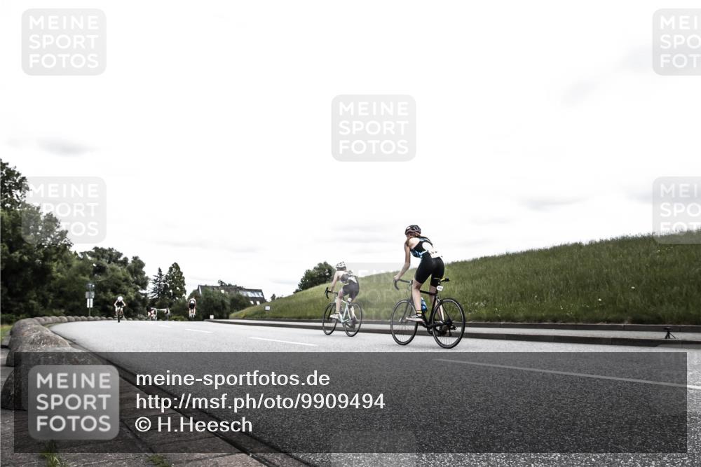 21.06.2026 - 29. Vierlanden-Triathlon H.Heesch http://msf.ph/oto/9909494 21.06.2026 14:57:51 Radfahren 1305 meine-sportfotos.de