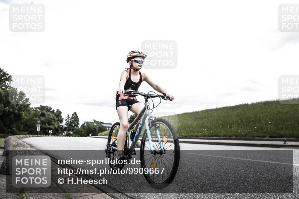 21.06.2026 - 29. Vierlanden-Triathlon H.Heesch http://msf.ph/oto/9909667 21.06.2026 15:00:50 Radfahren 1309 meine-sportfotos.de