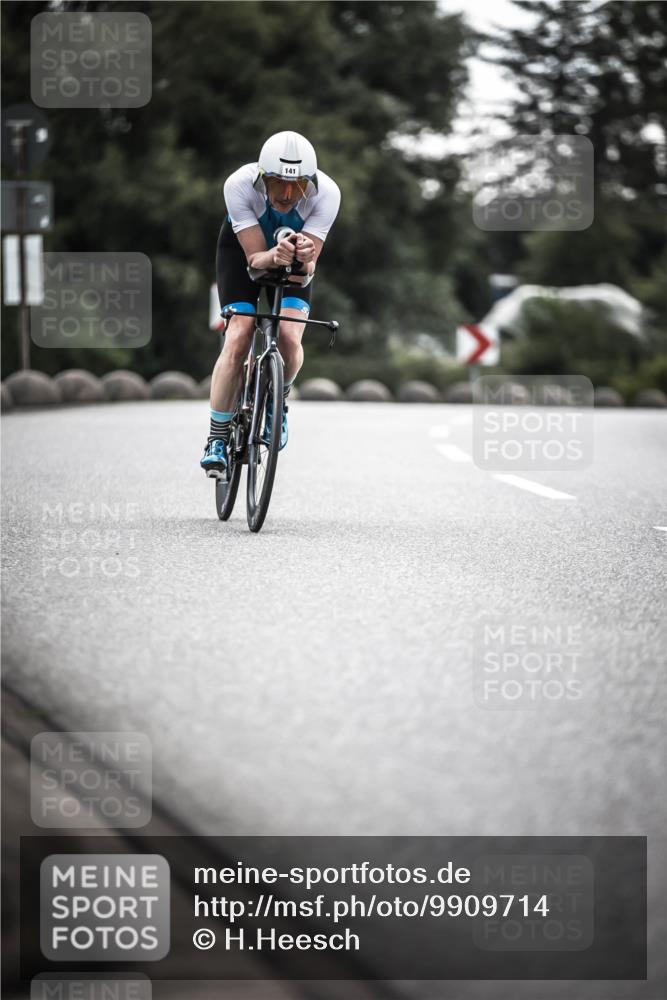 21.06.2026 - 29. Vierlanden-Triathlon H.Heesch http://msf.ph/oto/9909714 21.06.2026 09:29:30 Radfahren 141 meine-sportfotos.de