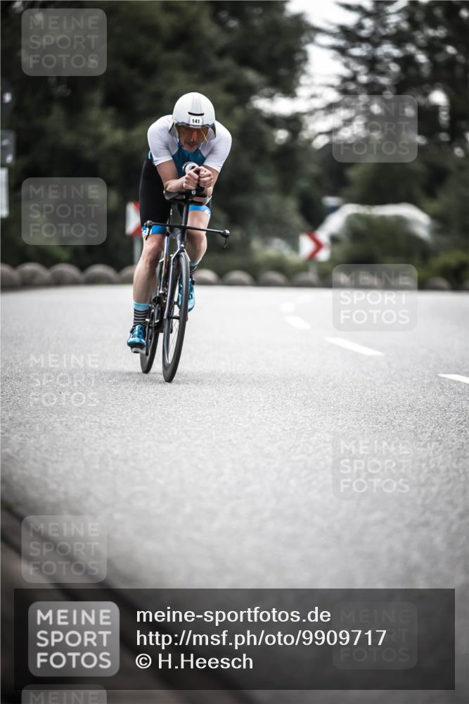 21.06.2026 - 29. Vierlanden-Triathlon H.Heesch http://msf.ph/oto/9909717 21.06.2026 09:29:30 Radfahren 141 meine-sportfotos.de
