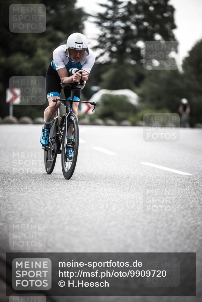 21.06.2026 - 29. Vierlanden-Triathlon H.Heesch http://msf.ph/oto/9909720 21.06.2026 09:29:30 Radfahren 141 meine-sportfotos.de