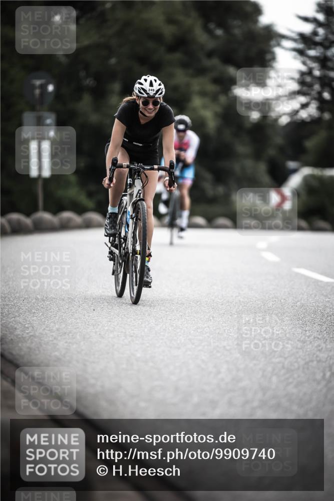 21.06.2026 - 29. Vierlanden-Triathlon H.Heesch http://msf.ph/oto/9909740 21.06.2026 09:29:40 Radfahren 186, 249 meine-sportfotos.de