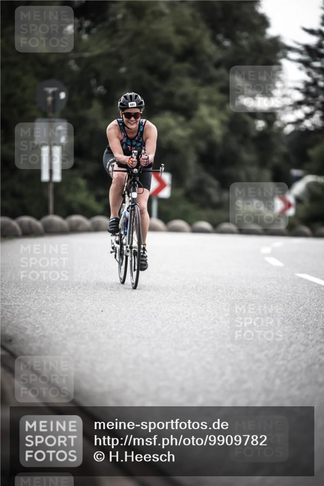 21.06.2026 - 29. Vierlanden-Triathlon H.Heesch http://msf.ph/oto/9909782 21.06.2026 09:29:48 Radfahren 88, 281 meine-sportfotos.de