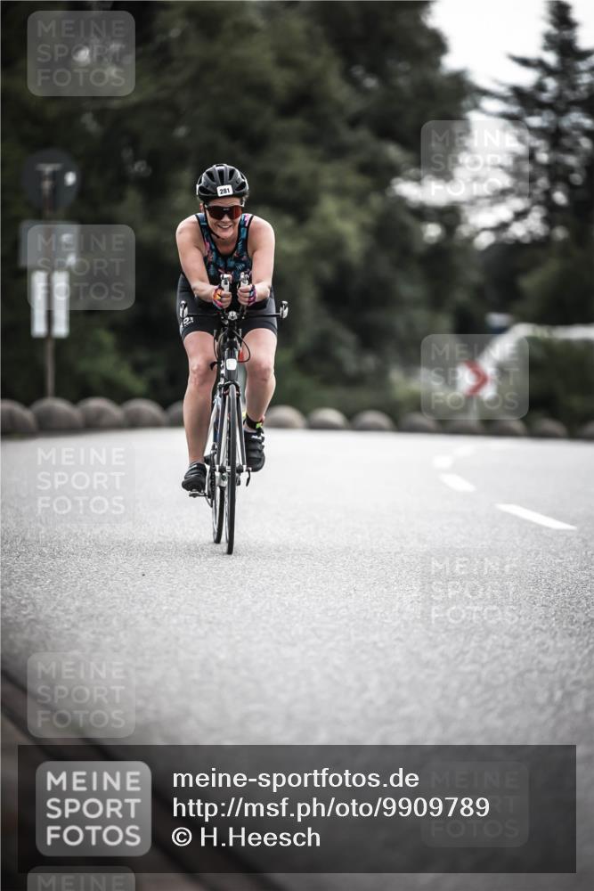 21.06.2026 - 29. Vierlanden-Triathlon H.Heesch http://msf.ph/oto/9909789 21.06.2026 09:29:48 Radfahren 88, 281 meine-sportfotos.de