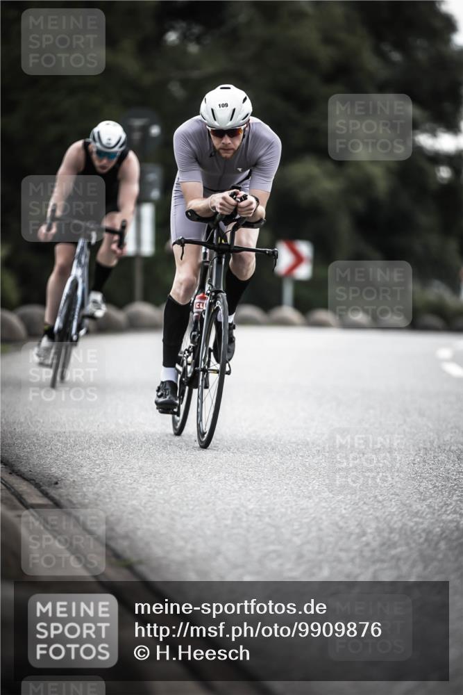 21.06.2026 - 29. Vierlanden-Triathlon H.Heesch http://msf.ph/oto/9909876 21.06.2026 09:30:01 Radfahren 7, 38, 59, 67, 82, 100, 109, 163, 232, 276 meine-sportfotos.de