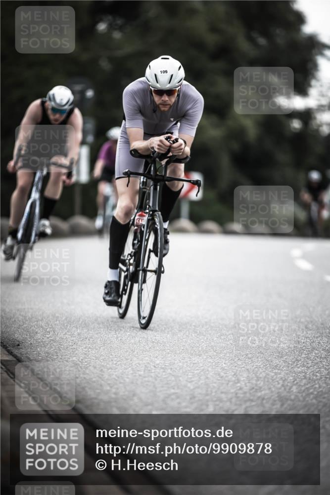21.06.2026 - 29. Vierlanden-Triathlon H.Heesch http://msf.ph/oto/9909878 21.06.2026 09:30:01 Radfahren 7, 38, 59, 67, 82, 100, 109, 163, 232, 276 meine-sportfotos.de