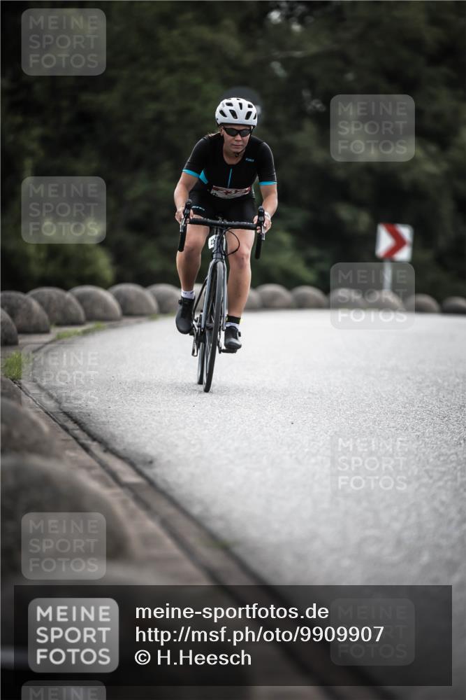 21.06.2026 - 29. Vierlanden-Triathlon H.Heesch http://msf.ph/oto/9909907 21.06.2026 09:30:06 Radfahren 59, 163, 174, 232, 276 meine-sportfotos.de