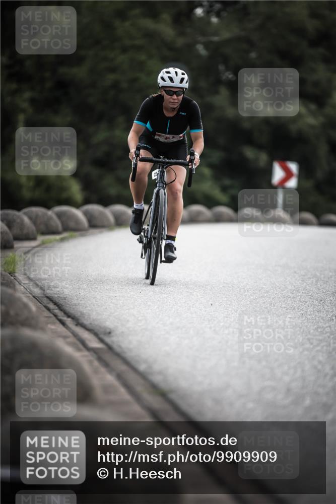 21.06.2026 - 29. Vierlanden-Triathlon H.Heesch http://msf.ph/oto/9909909 21.06.2026 09:30:06 Radfahren 59, 163, 174, 232, 276 meine-sportfotos.de