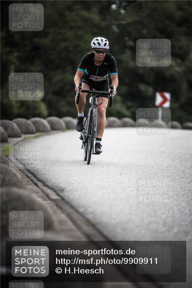 21.06.2026 - 29. Vierlanden-Triathlon H.Heesch http://msf.ph/oto/9909911 21.06.2026 09:30:06 Radfahren 59, 163, 174, 232, 276 meine-sportfotos.de