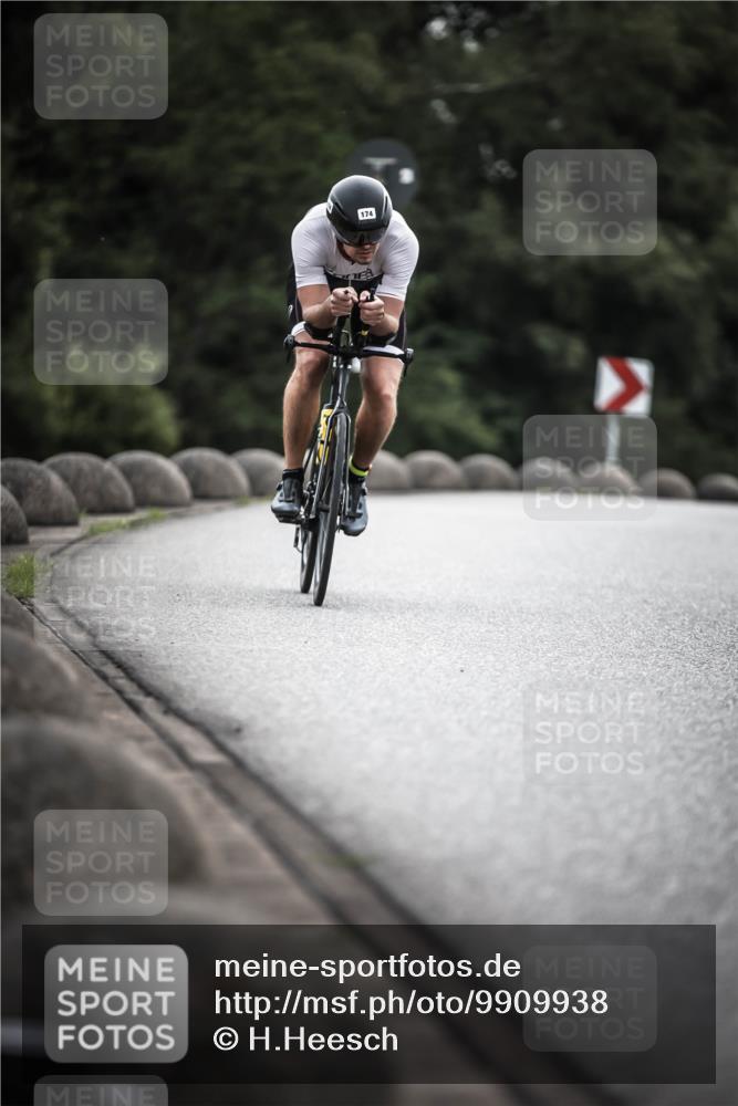 21.06.2026 - 29. Vierlanden-Triathlon H.Heesch http://msf.ph/oto/9909938 21.06.2026 09:30:11 Radfahren 118, 119, 174, 232 meine-sportfotos.de