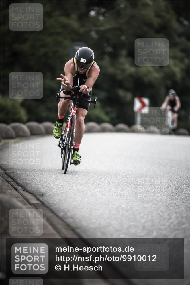 21.06.2026 - 29. Vierlanden-Triathlon H.Heesch http://msf.ph/oto/9910012 21.06.2026 09:30:18 Radfahren 80, 118, 119, 133, 246 meine-sportfotos.de