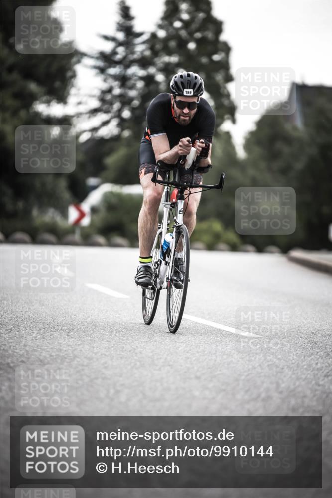 21.06.2026 - 29. Vierlanden-Triathlon H.Heesch http://msf.ph/oto/9910144 21.06.2026 09:30:38 Radfahren 147, 159, 225, 248 meine-sportfotos.de