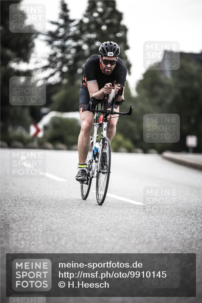 21.06.2026 - 29. Vierlanden-Triathlon H.Heesch http://msf.ph/oto/9910145 21.06.2026 09:30:38 Radfahren 147, 159, 225, 248 meine-sportfotos.de