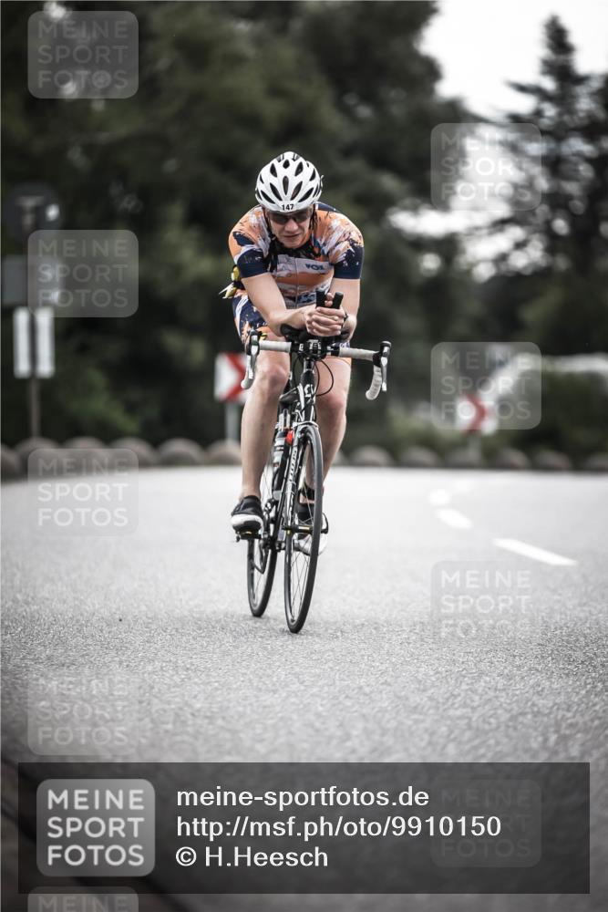 21.06.2026 - 29. Vierlanden-Triathlon H.Heesch http://msf.ph/oto/9910150 21.06.2026 09:30:41 Radfahren 147, 159, 248 meine-sportfotos.de