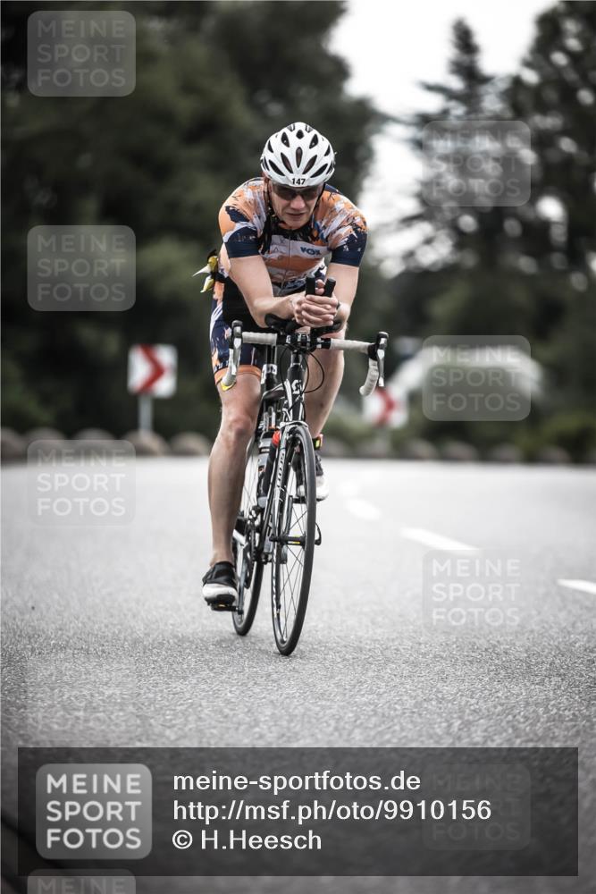 21.06.2026 - 29. Vierlanden-Triathlon H.Heesch http://msf.ph/oto/9910156 21.06.2026 09:30:41 Radfahren 147, 159, 248 meine-sportfotos.de