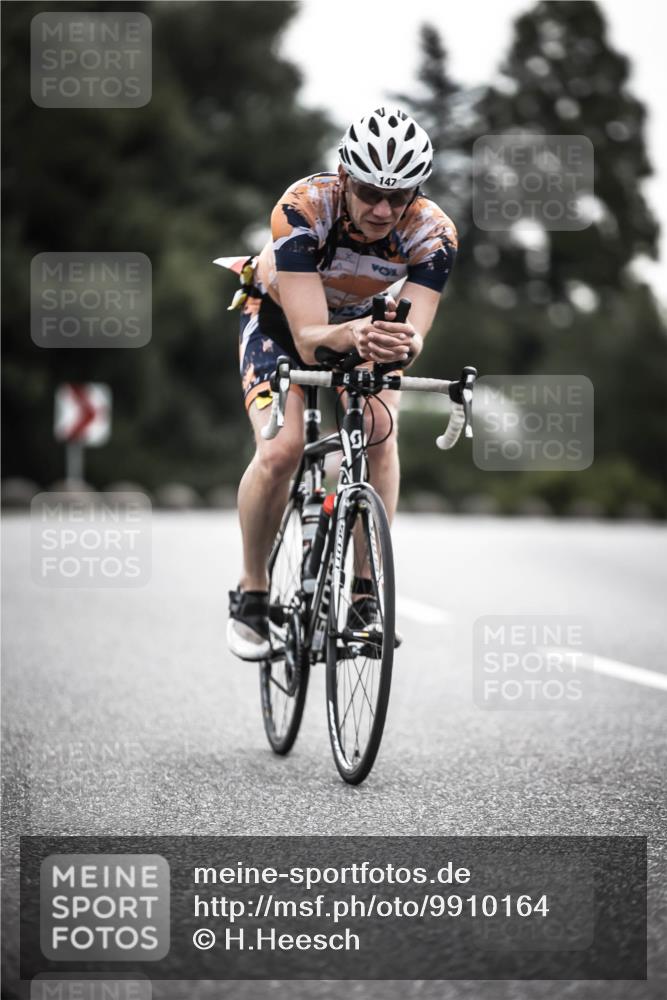 21.06.2026 - 29. Vierlanden-Triathlon H.Heesch http://msf.ph/oto/9910164 21.06.2026 09:30:41 Radfahren 147, 159, 248 meine-sportfotos.de