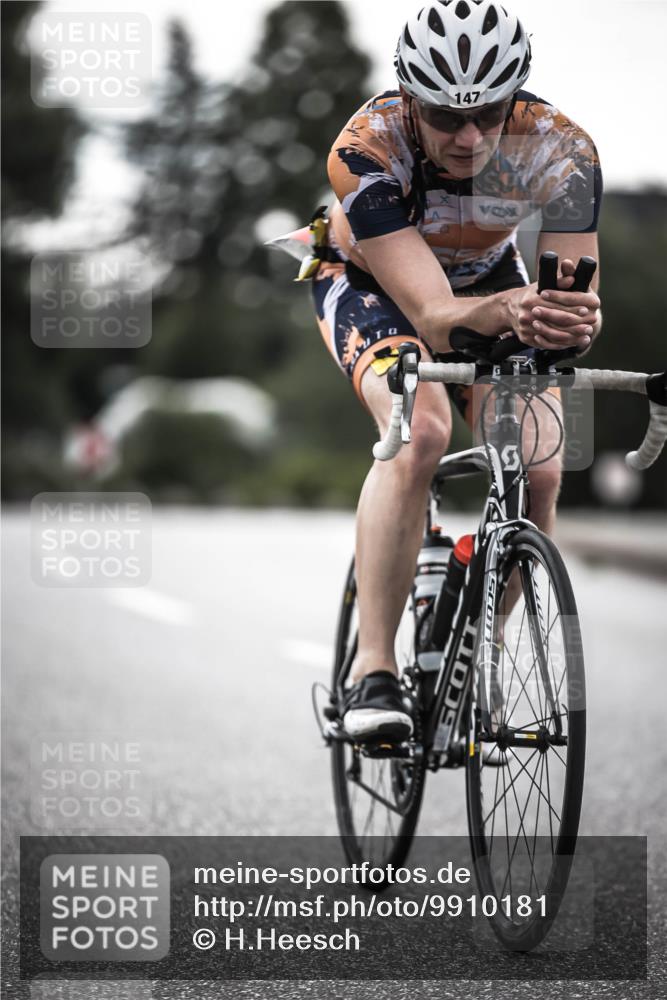 21.06.2026 - 29. Vierlanden-Triathlon H.Heesch http://msf.ph/oto/9910181 21.06.2026 09:30:42 Radfahren 147, 159, 248 meine-sportfotos.de
