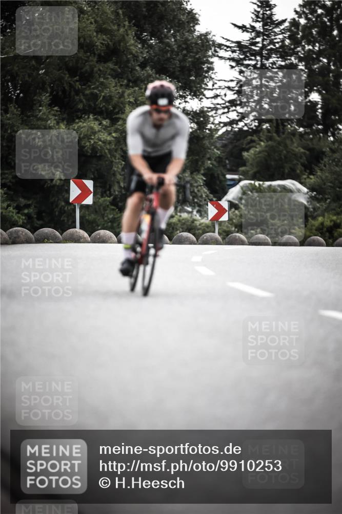 21.06.2026 - 29. Vierlanden-Triathlon H.Heesch http://msf.ph/oto/9910253 21.06.2026 09:31:18 Radfahren 34, 104 meine-sportfotos.de