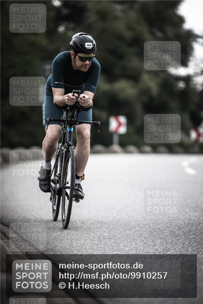 21.06.2026 - 29. Vierlanden-Triathlon H.Heesch http://msf.ph/oto/9910257 21.06.2026 09:31:19 Radfahren 34, 89, 104, 173 meine-sportfotos.de