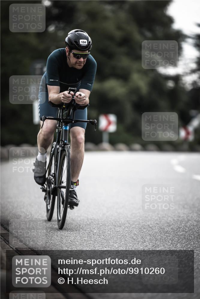 21.06.2026 - 29. Vierlanden-Triathlon H.Heesch http://msf.ph/oto/9910260 21.06.2026 09:31:19 Radfahren 34, 89, 104, 173 meine-sportfotos.de