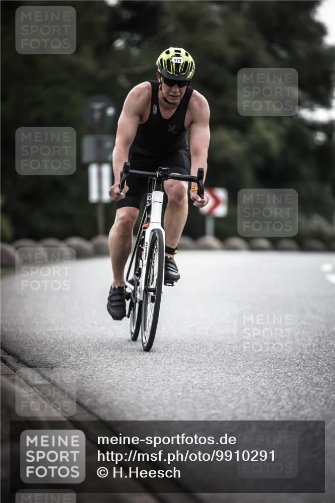 21.06.2026 - 29. Vierlanden-Triathlon H.Heesch http://msf.ph/oto/9910291 21.06.2026 09:31:26 Radfahren 89, 171, 173 meine-sportfotos.de